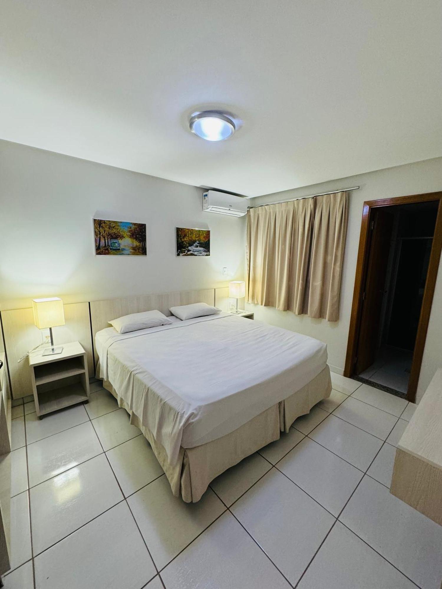 Apto 3 Quartos No Golden Dolphin Caldas Novas